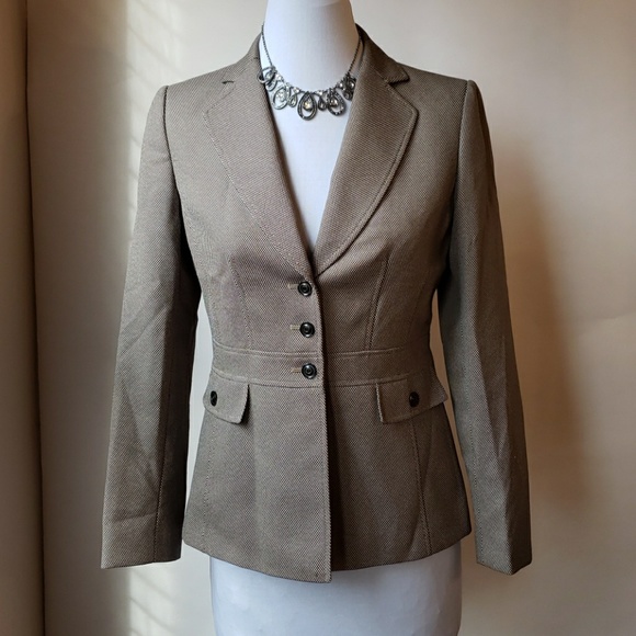 Tahari Jackets & Blazers - Tahari Balzer
